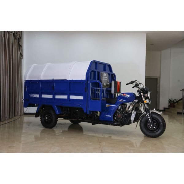 Benzine Benzine DAYANG Sanitation routière Nettoyage des ordures Tricycle pour le fret