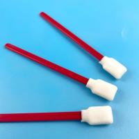 Adaptez aux besoins du client acceptent le bâton rouge de nettoyage de l'électronique de poignée d'écouvillon de nettoyage de mousse
