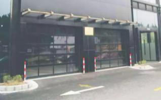 O painel de vidro transparente da porta secional de alumínio residencial ajustou a altura 550mm