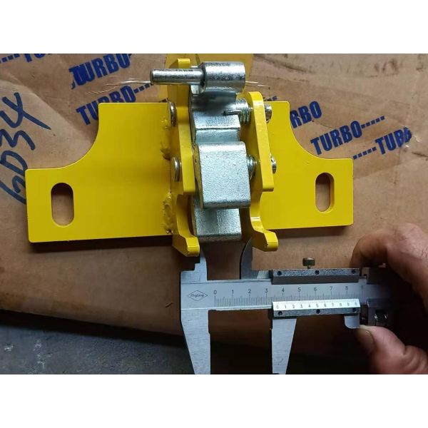 PC300-6 PC300-7 Engine Cover Locks For Komatsu