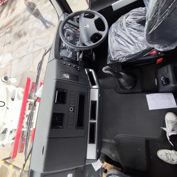 Best-Selling SHACMAN 6*4 Fuel Tank Truck Turkmenistan Diesel Engine Used for Fuel Delivery Oilfield Crude Oil Transport