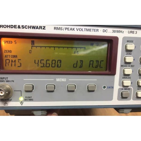 Использованный Rohde And Schwarz URE3 PEAK/RMS Voltmeter RF Power Meter
