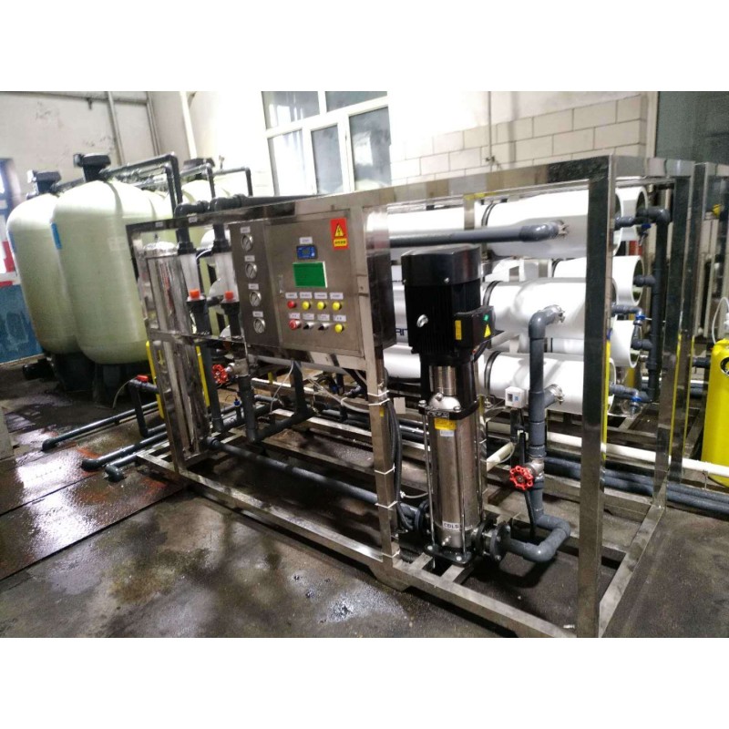 Plug Play Integrated Industrial RO Water Treatment System Fully Automatic Skid Mounted Installation