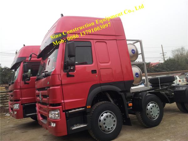 High Cab HW79 Two Sleeper 6x2 Heavy Duty Tractor Truck