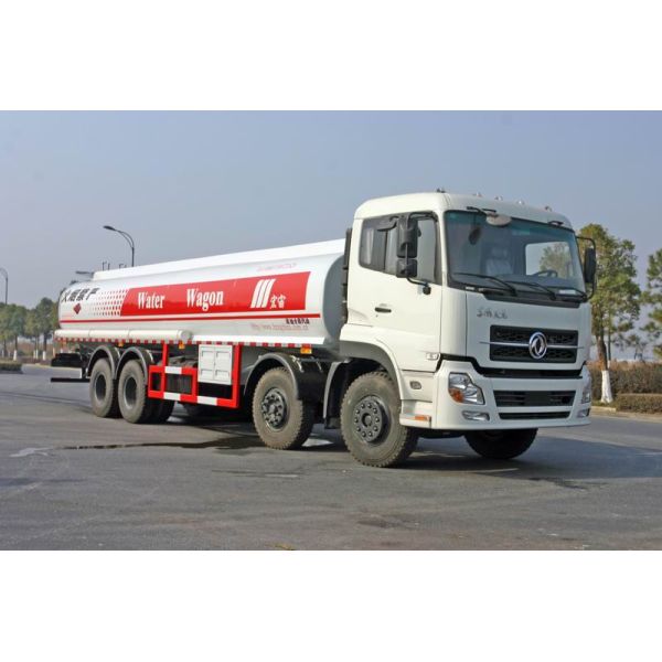 Dongfeng 8x4 310HP Carbon Steel Crude Oil Transportation Trucks 24500L