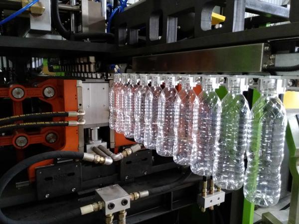 Máquina de molde automática do sopro do animal de estimação de 9 cavidades para o volume da garrafa 0.2L-1.5L