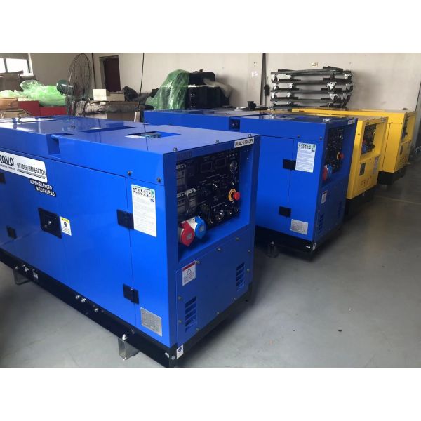 Brushless 25HP Diesel Kovo Welder with 600A Dc Welding Current