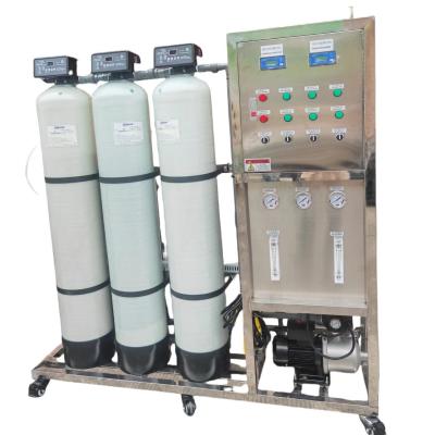 Système industriel d'eau purifiée par osmose inverse Production d'eau par heure 500 l/h