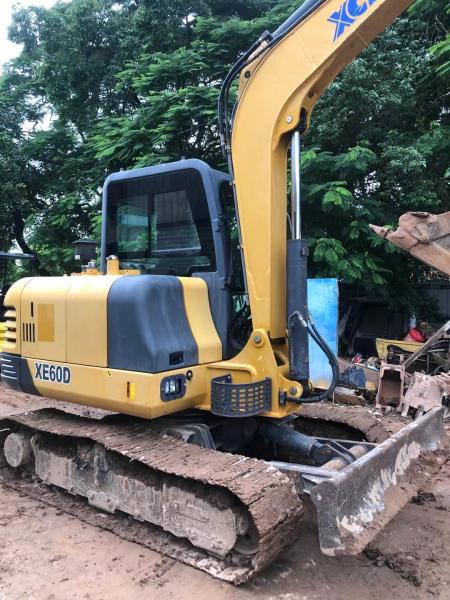 Earthmoving machinery, second-hand XCMG XE60D excavator from China