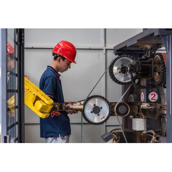 Amoladora superficial de pulido robótica industrial Processing Machine del control informático