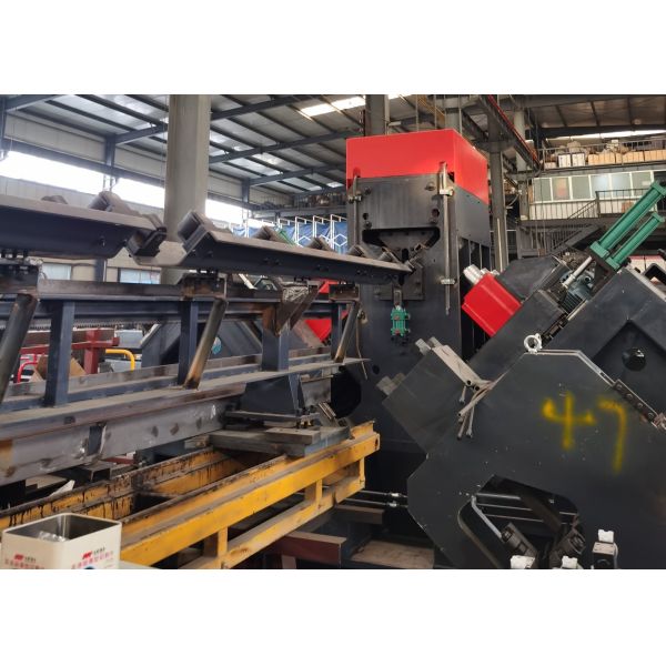 40mm Drilling Diameter CNC Angle Steel Punching Shearing Machine 32x7x2.5m Overall Dimension
