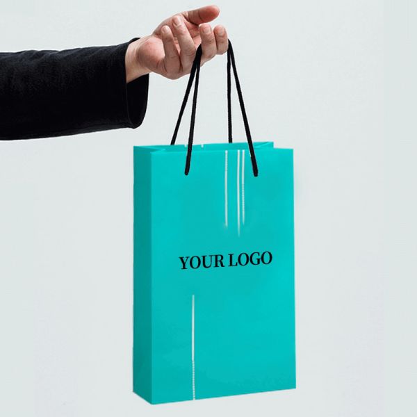Customized High-end Hand held Gift Bags Clothing Store Personalized Craft Kraft Paper Bags Gift Packaging