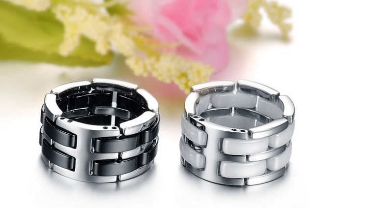 Between creative titanium steel ceramic ring single deformable ceramic ring
