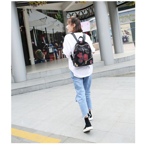 Double Shoulder  Girl Backpack Spring Summer Leisure And Camouflage Fashion Light Travel 2017 New Backpack