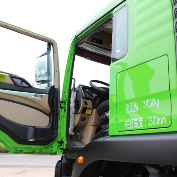 8x4 Used Dumper Tipper Dump Trucks 460hp Howo 12 Wheels Truck 30 Ton 35 Ton 40 Ton