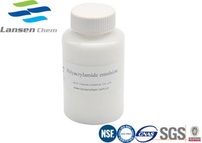 Da emulsão Cationic do Polyacrylamide do polímero da viscosidade 500-2000 águas residuais industriais