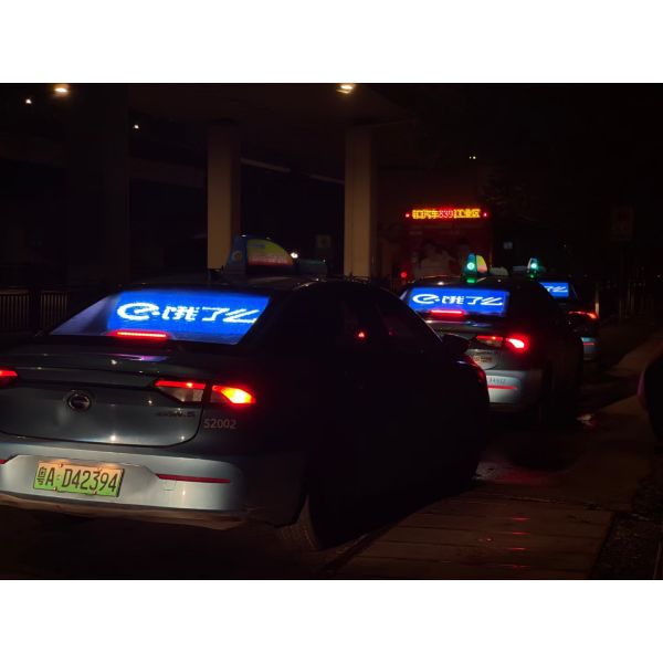 Экран 936*250mm рекламы дисплея СИД заднего окна автомобиля ODM P2.7 прозрачный SMD