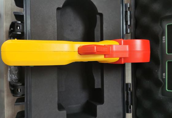 Fluke 1630-2 FC Stakeless Earth Ground Clamp Tester With Wireless Connectivity