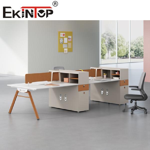 Estação de trabalho branca do escritório do tampo da mesa para a armação de aço da pessoa do pessoal 2-8