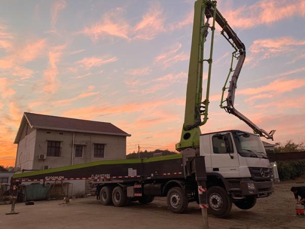 Bomba concreta Zoomlion 62M With Mercedes Benz do equipamento da construção