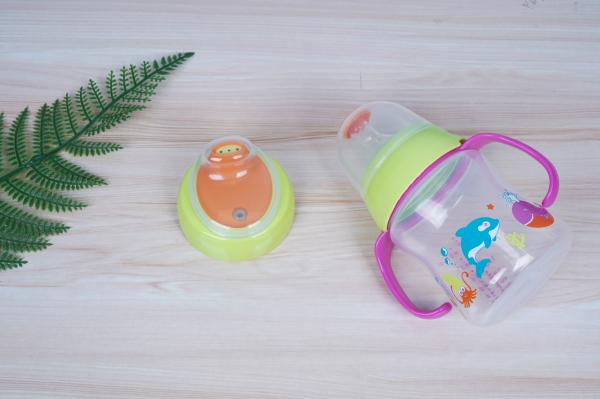 2 em 1 meses livre da sução BPA do bocal 6 copo de Sippy do bebê de 6 onças