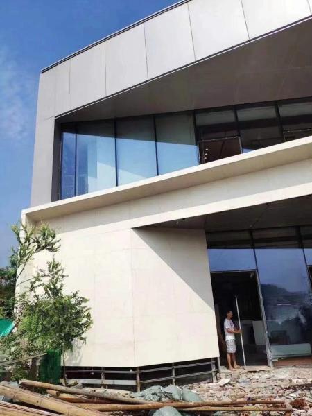25-35mm Pedra Muralha de cortina pendente seca Design moderno com excelente isolamento térmico