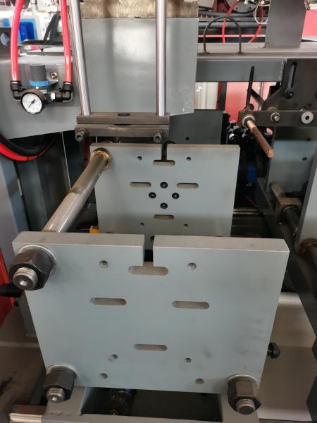 X Series Double Station Blow Molding Machine 1 Layer Plastic 2l