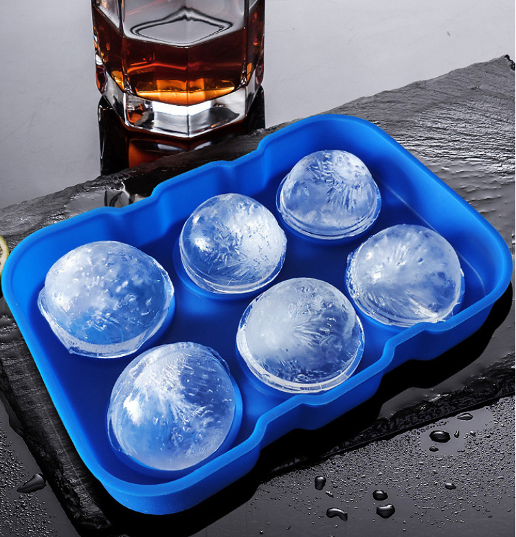 Effortlessly Make Whiskey Round Balls with Reusable Silicone Ice Cube Tray