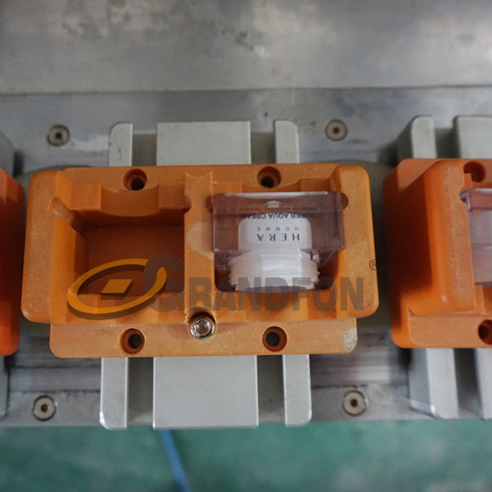 automatic 16 stations conveyor cosmetic bottles silk screen printing machine