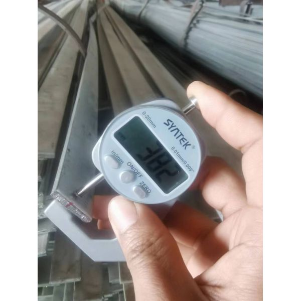 Cutting Service GB Standard Hot Dip Galvanized Flat Steel for Cutting