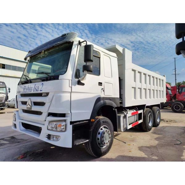 6×4 Front Lifting Style Dump Truck 351-450HP Secondhand Sinotruck HOWO 10wheeler White