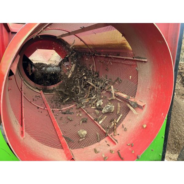 380V/415V/440V Voltage Mobile Compost Rotary Sieve for Organic Fertilizer Processing