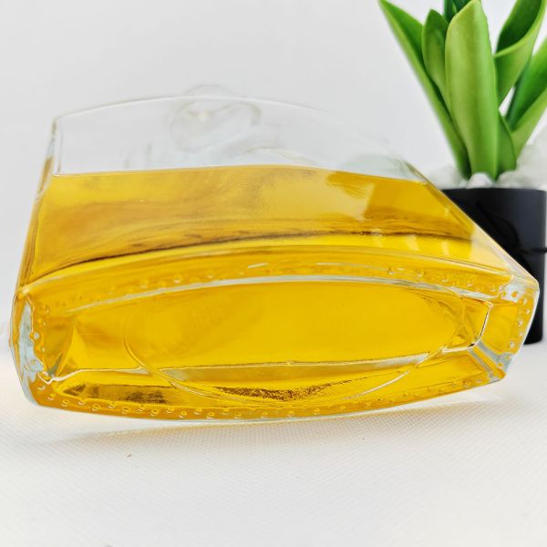 Acceptable Customer's Logo 500ml Clear Square Glass Bottle with Cork Cap