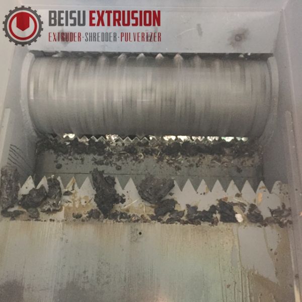 1000Kg/h Automatic Plastic PVC Pipe Shredding Crushing Milling Machine Price