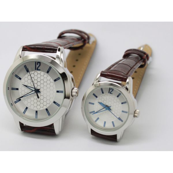 Quartz Couple Alloy Wrist Watch Classic White With PU Leather Band