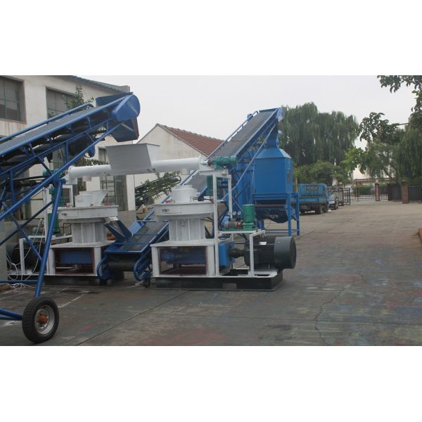 75KW Electric Motor Driven Ring Die Wood Pellet Machine / Pellet Making Machine