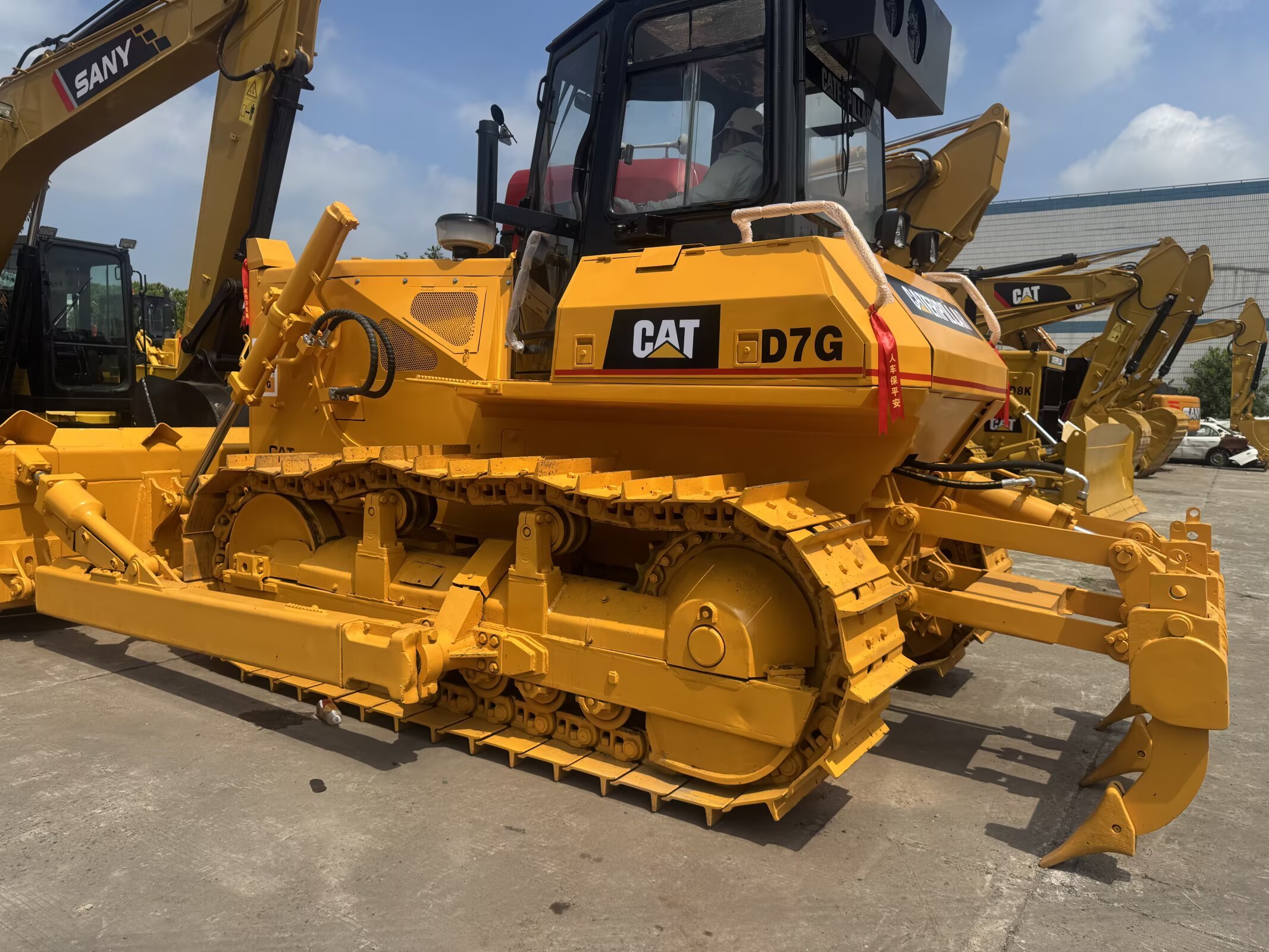 Used CAT D7G Crawler Bulldozer 200HP Engine 5.0m³ Straight Blade Earthmoving Construction Equipment D6D D7H D8K DOZER