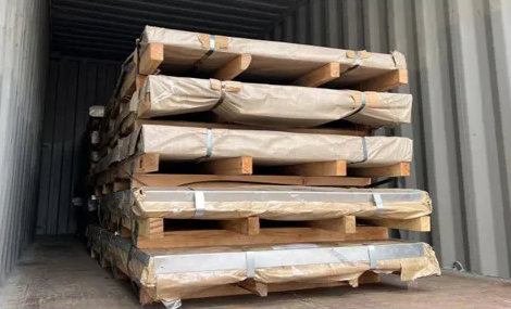 Lampe à chaud laminée 10 mm 15 mm faible magnétique 301 304N 420J2 feuille métallique d'acier inoxydable Laser Cutting Résistance à la corrosion