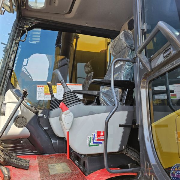 Excavateur à rampe de 20 tonnes utilisé Komatsu PC200 PC240 PC220