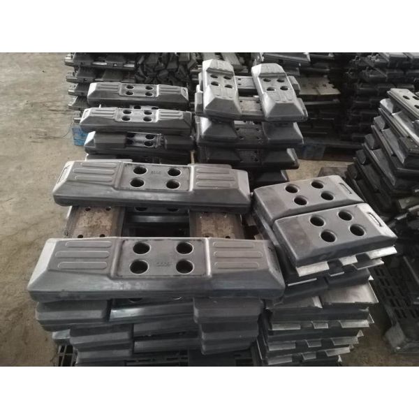 500mm Wide 171 Pitch Chain On Black Excavator Rubber And Steel Rubber Pads