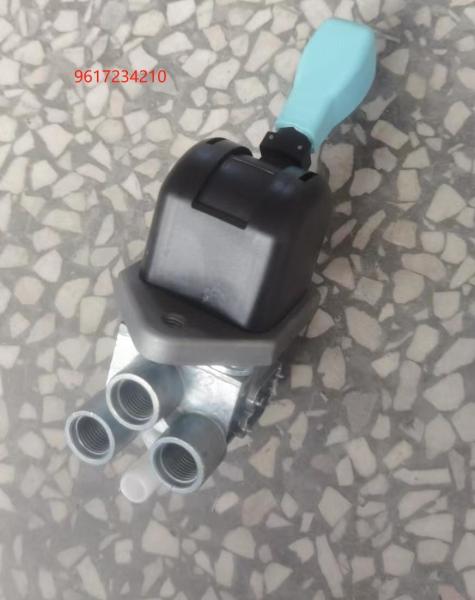 Silver Material Truck Brake Valves Hand Brake Valves 9617234210
