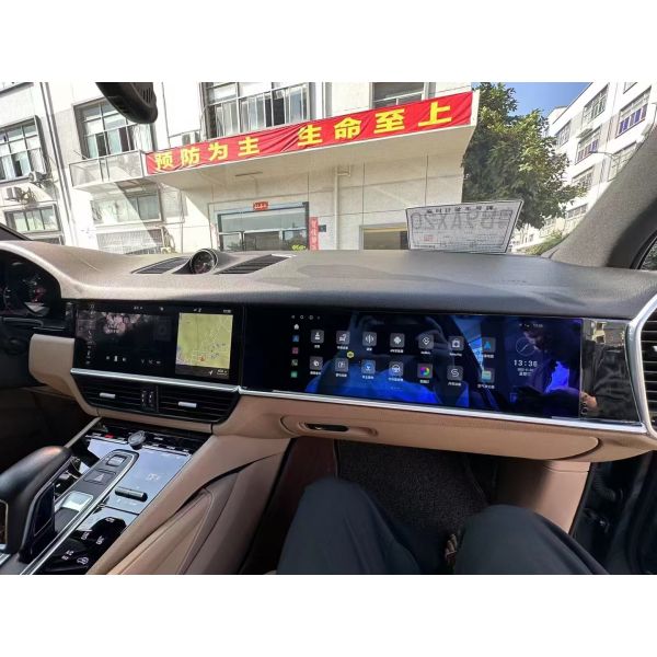 LCD screen for the co-pilot for Porsche Cayenne(2018)