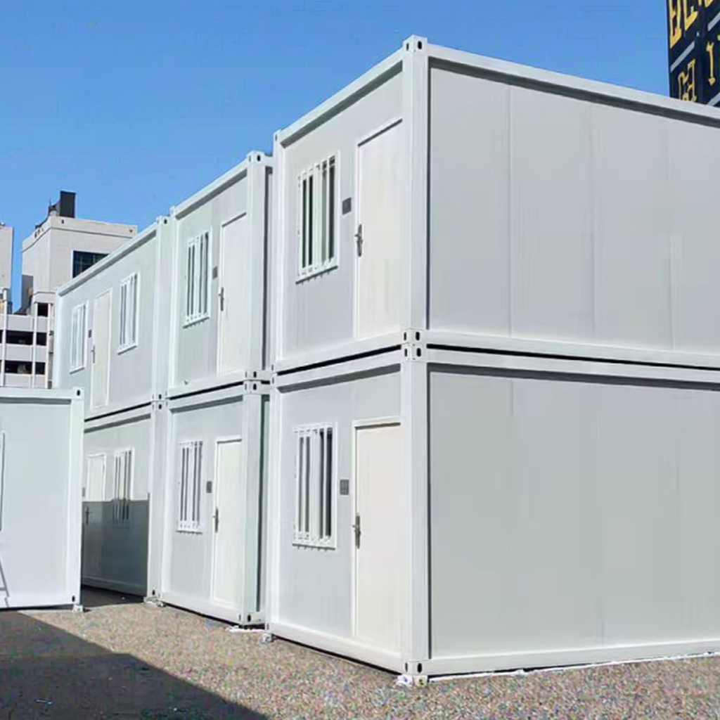 Small Mountain House Detachable Mobile Prefabricated Camping Refuge for Hotels Apartments Durable Wooden Steel Sandwich Panel