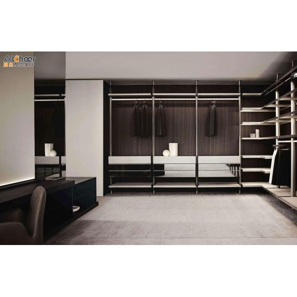 Modern Design Walk-In Wardrobe with Hinged Door and Custom Size for Bedroom Closet