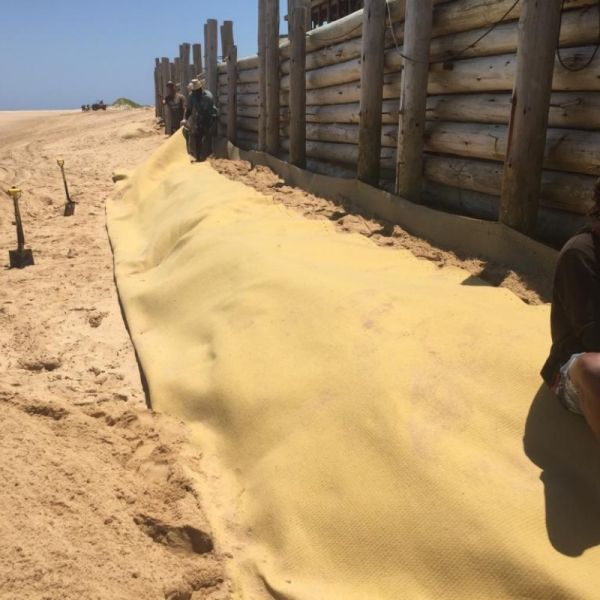 Permeable Geotextile Fabric Under Gravel Drainage Systems Geotextile 200g 1- 9M