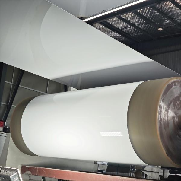 2200mm Ultra Wide Alloy 5052 H26 High Glossy White Color Coated Aluminum Coil For Cold Chain Truck Box Making