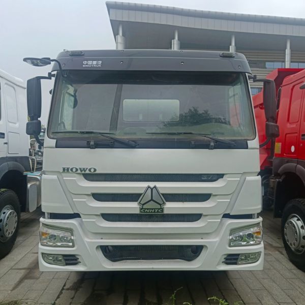 12m3 HOWO Cement Mixer Truck with Sinotruk Chassis EEC Certification and Customization
