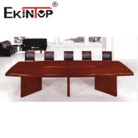 Table longue de conférence Table de vernis de cuisson en bois massif et table de formation combinée de chaise