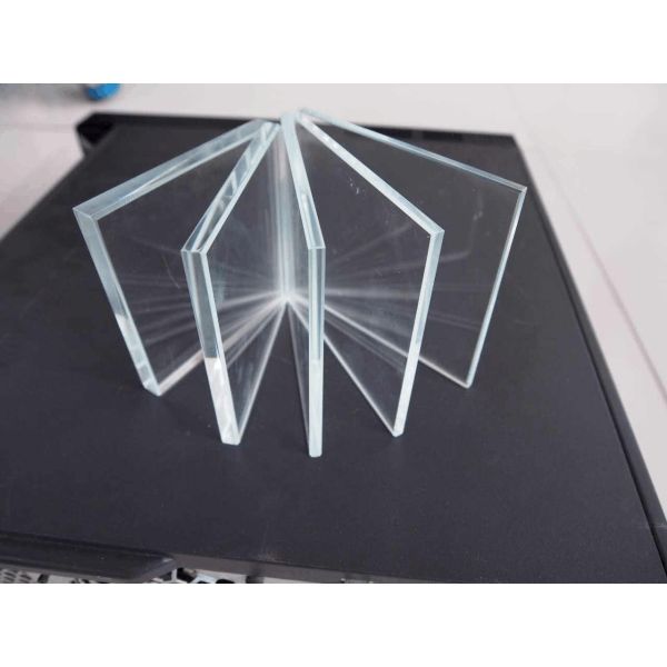 Настраиваемое низкожелезное закаленное стекло 20 мм 30 мм 50 мм Стекло безопасности Ультрапрозрачное