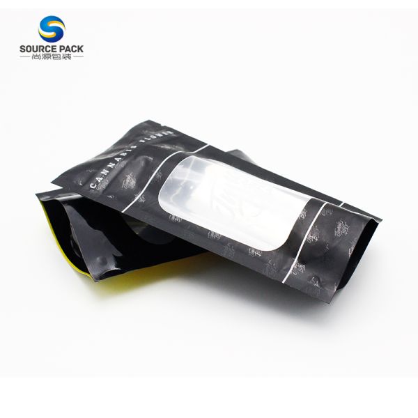 Персонализированная печать логотипа Mylar Weed Packaging Bag Stand Up Mylar Bags CBD с окном